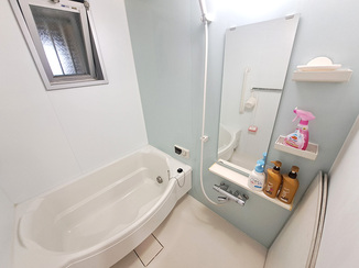 バスルームリフォーム 清潔感あふれるさわやかバスルーム